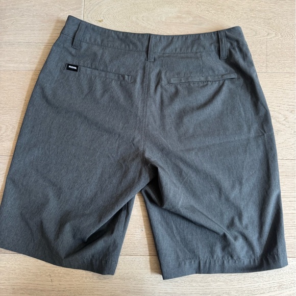 Men’s RSQ Hybrid shorts size 30, charcoal color - Picture 2 of 8